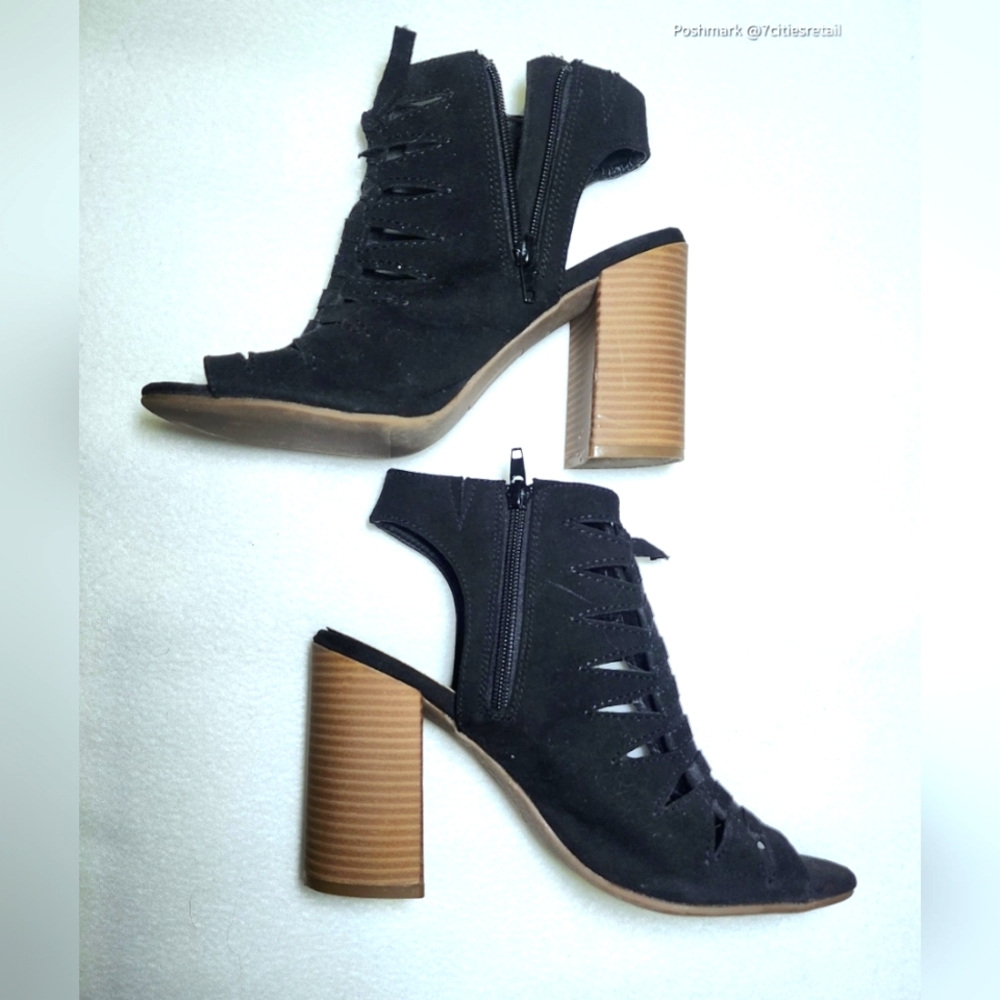 Size 6.5 Black Fergalicious by FERGIE